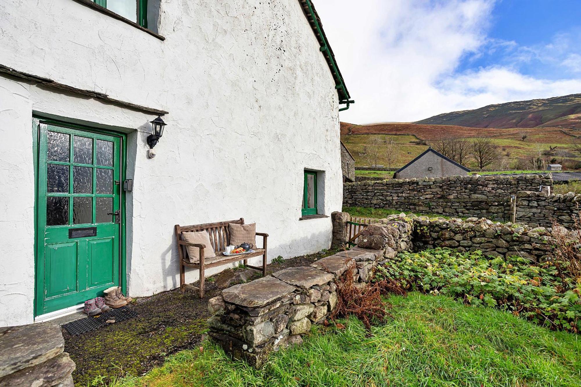Finest Retreats - Town Head In